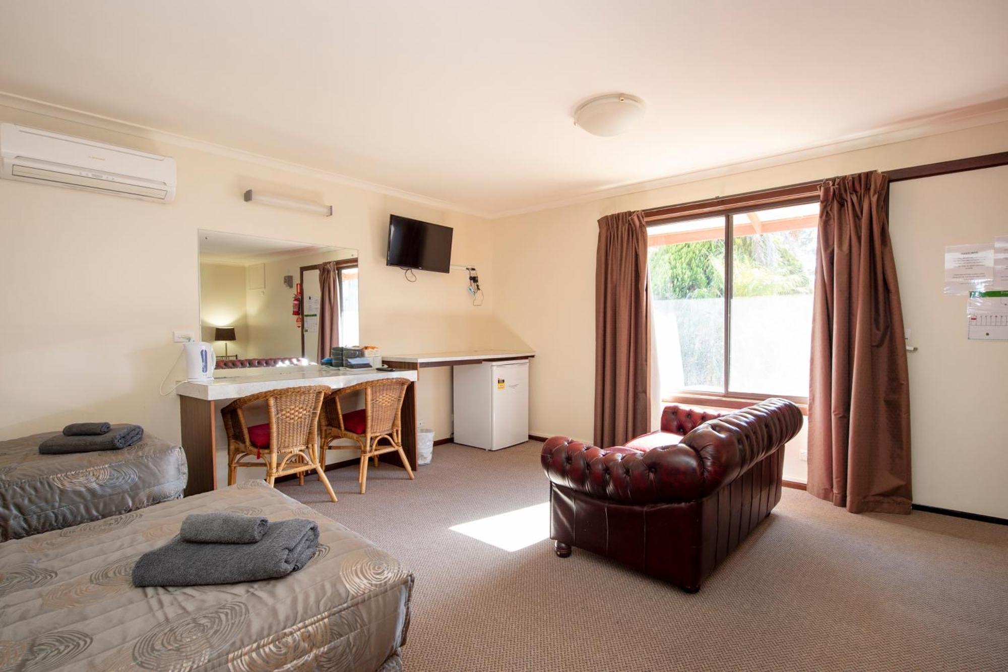 Ardrossan Hotel Motel Экстерьер фото